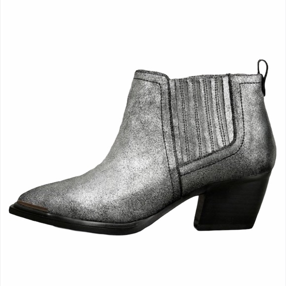 new Sbicca ♥︎ Metallic Cardinal Ankle Booties ♥︎ - Picture 3 of 10